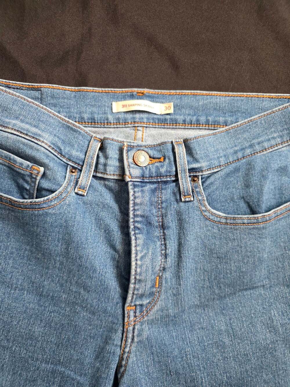 Levi's 311 Shaping Skinny Jeans Size 30 Medium Wash Denim